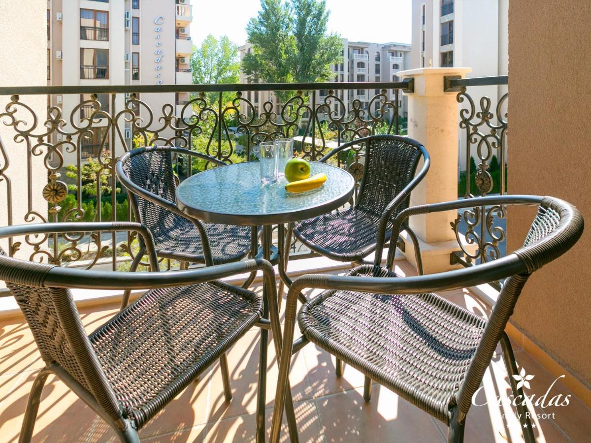Cascadas Family Aparthotel 4*