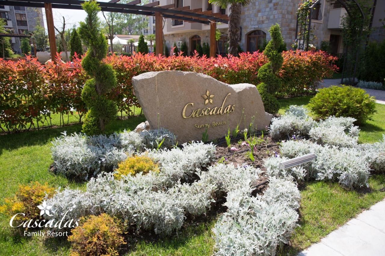 Cascadas Family Aparthotel 4*