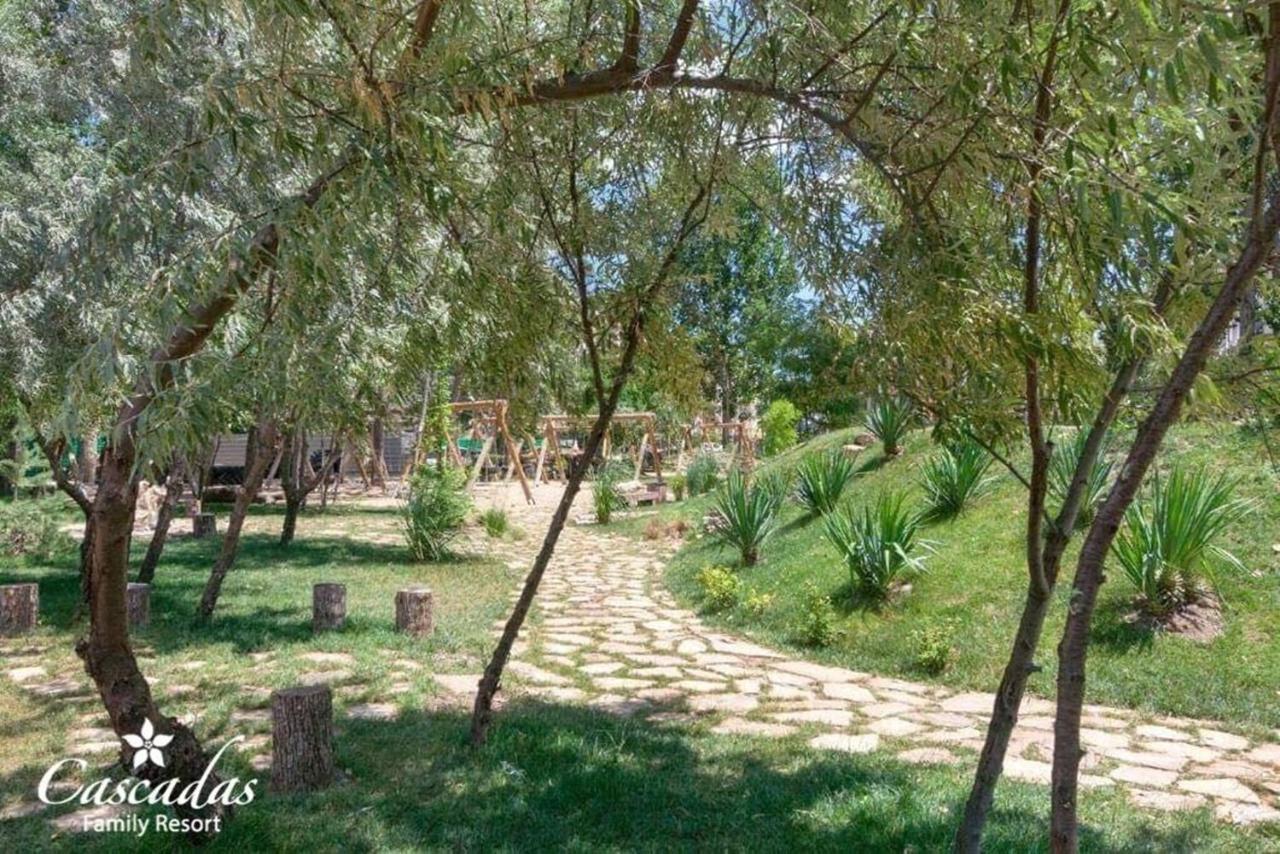 Cascadas Family Aparthotel