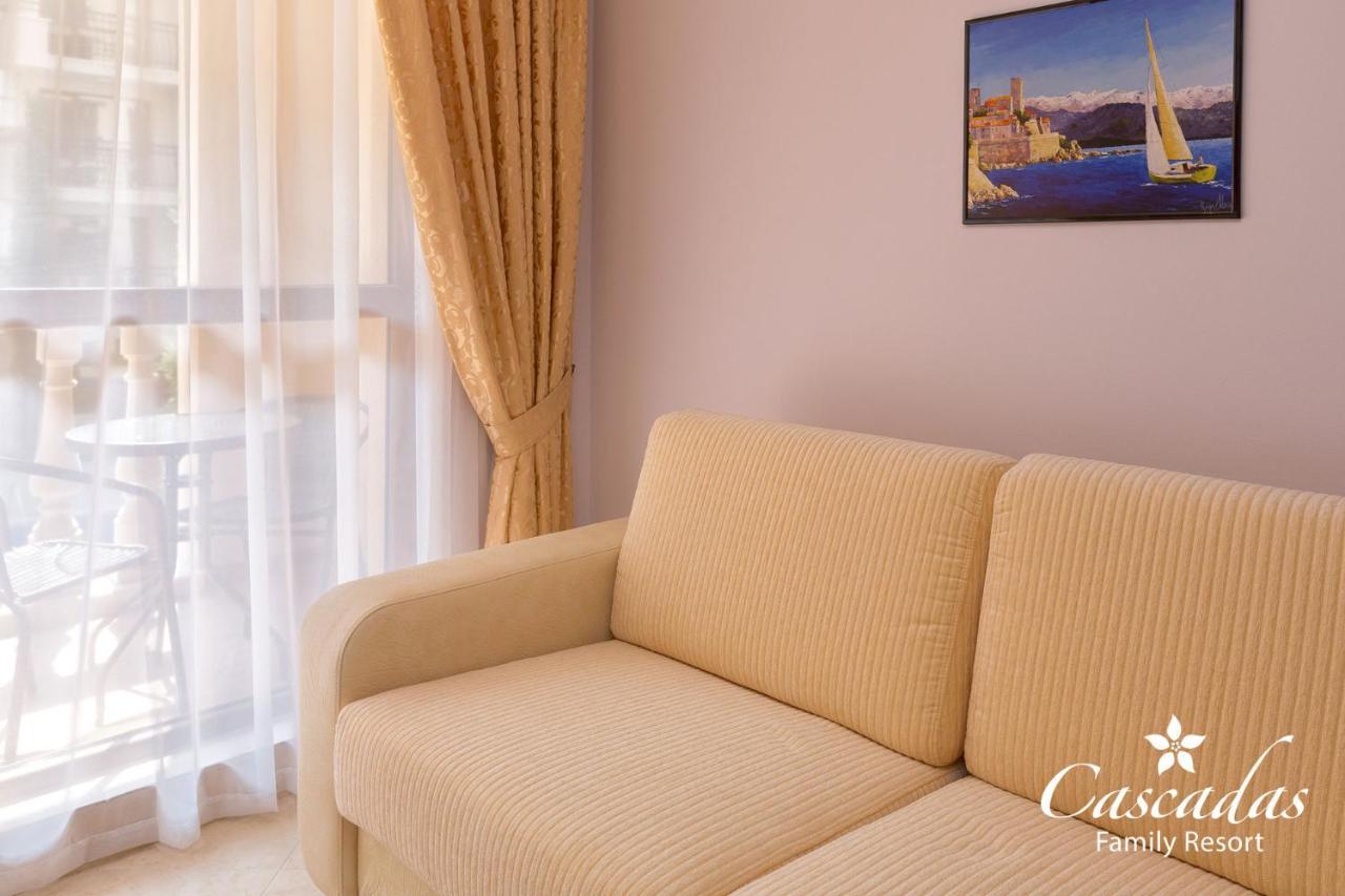 Ξενοδοχείο με διαμερίσματα Cascadas Family Resort